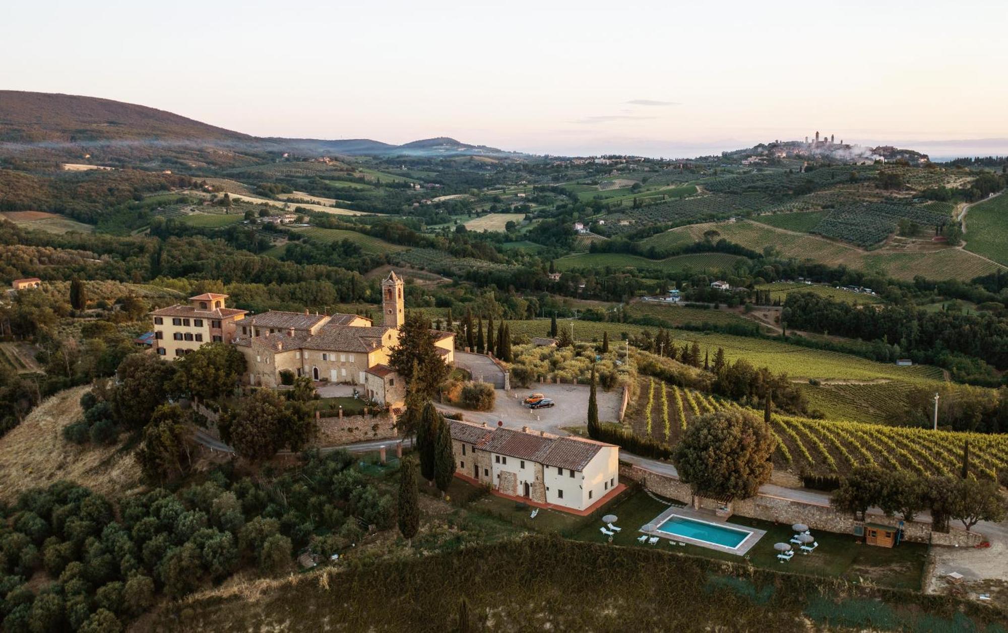 Agriturismo Castello Di Montauto サン・ジミニャーノ エクステリア 写真