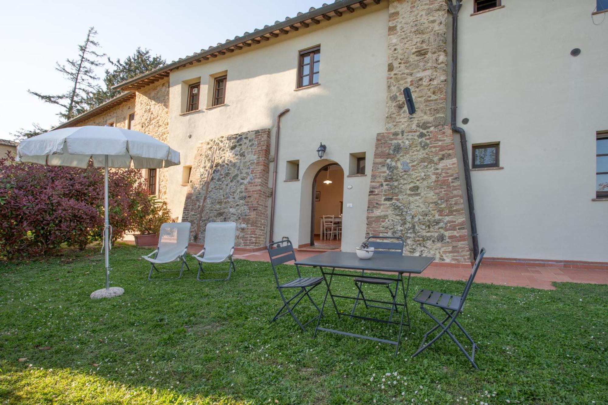 Agriturismo Castello Di Montauto サン・ジミニャーノ エクステリア 写真